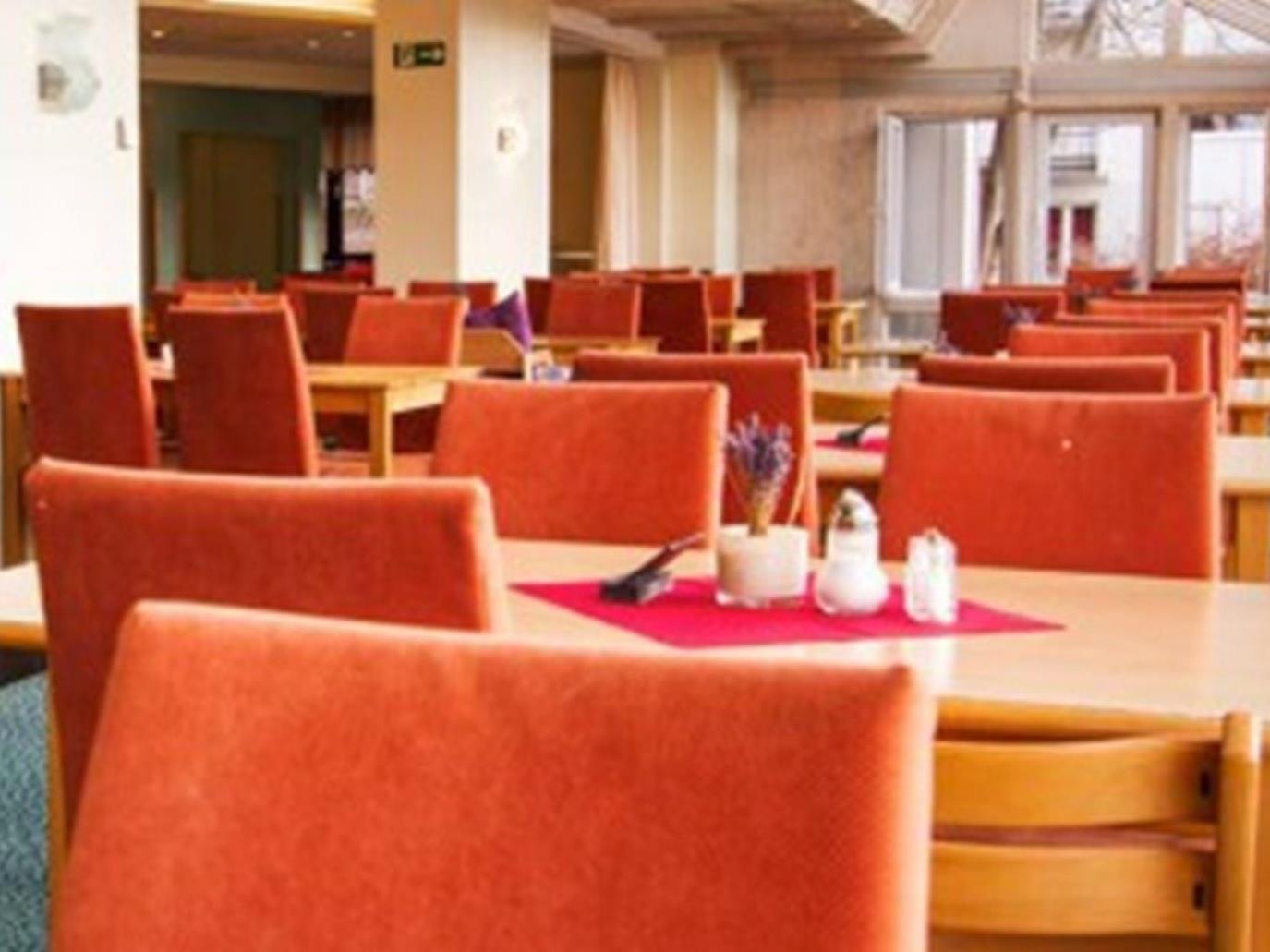 Savoy Hotel Бад Мергентхайм Екстериор снимка