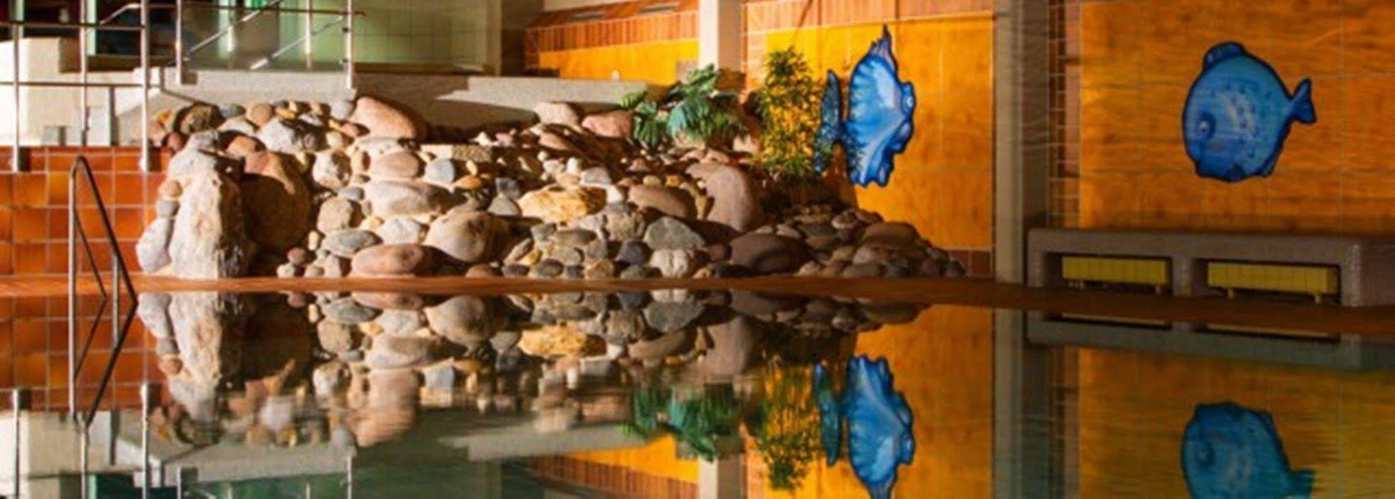 Savoy Hotel Бад Мергентхайм Екстериор снимка